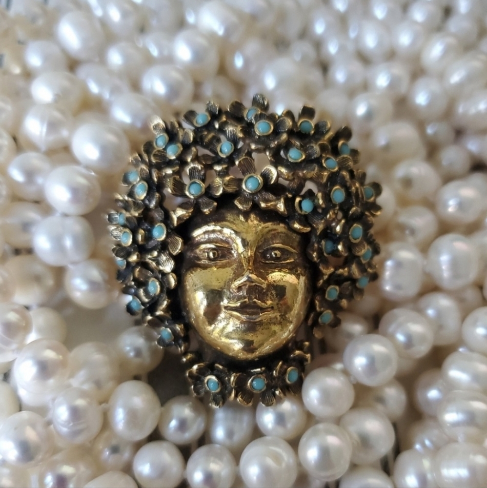 Very Rare Pauline Rader Bronze Lady Brooch.